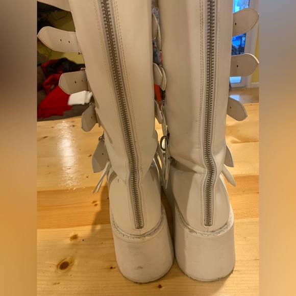 white demonia damned-318 boots - Picture 5 of 8